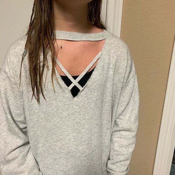 Victoria’s Secret PINK Gray Cutout Raw Edge Oversized Logo Fleece Sweatshirt S - Picture 2 of 10